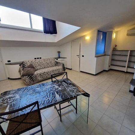 Appartamento Mansarda Stefania Ameglia Esterno foto